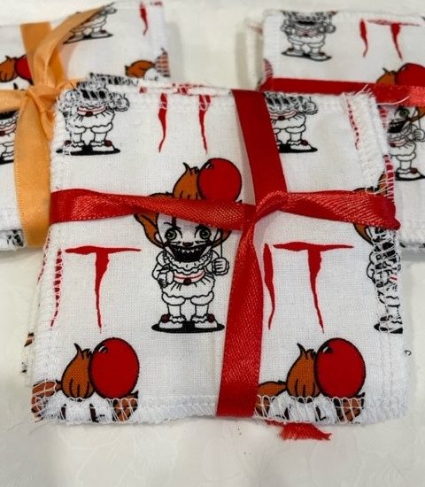 Pennywise - IT Clown design - washable, re-usable bamboo face wipes x 4