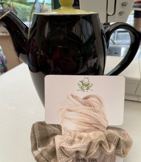 Beige checked design - hair scrunchie