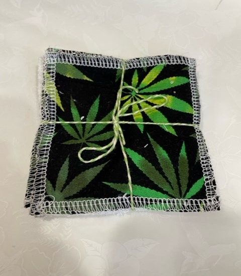 hemp leaf/pineapple design - washable, re-usable bamboo face wipes x 4