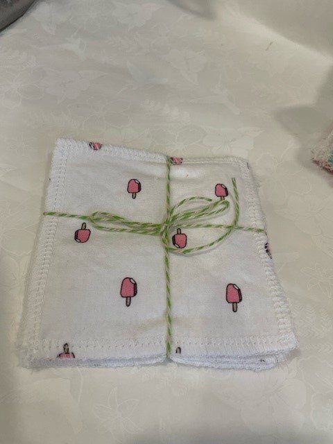 Lollipop design - washable, re-usable bamboo face wipes x 4