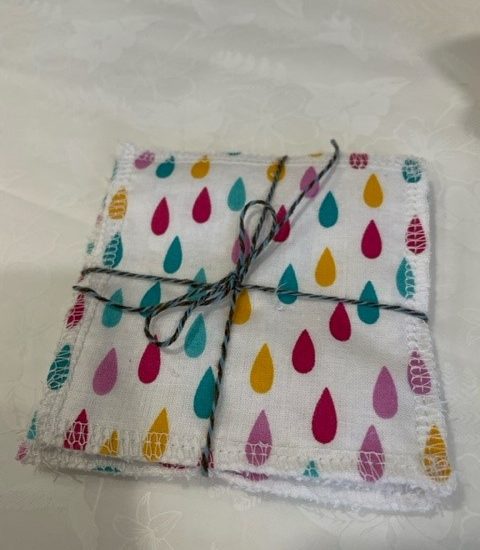 Raindrop design - washable, re-usable bamboo face wipes x 4