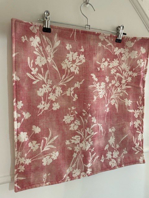 Chatsworth Fabrics Floral Posy Design - Cushion Cover - LGF